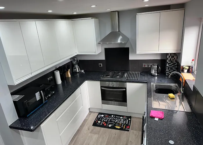 Affluent Living Property Perfect For Contractors And Individuals